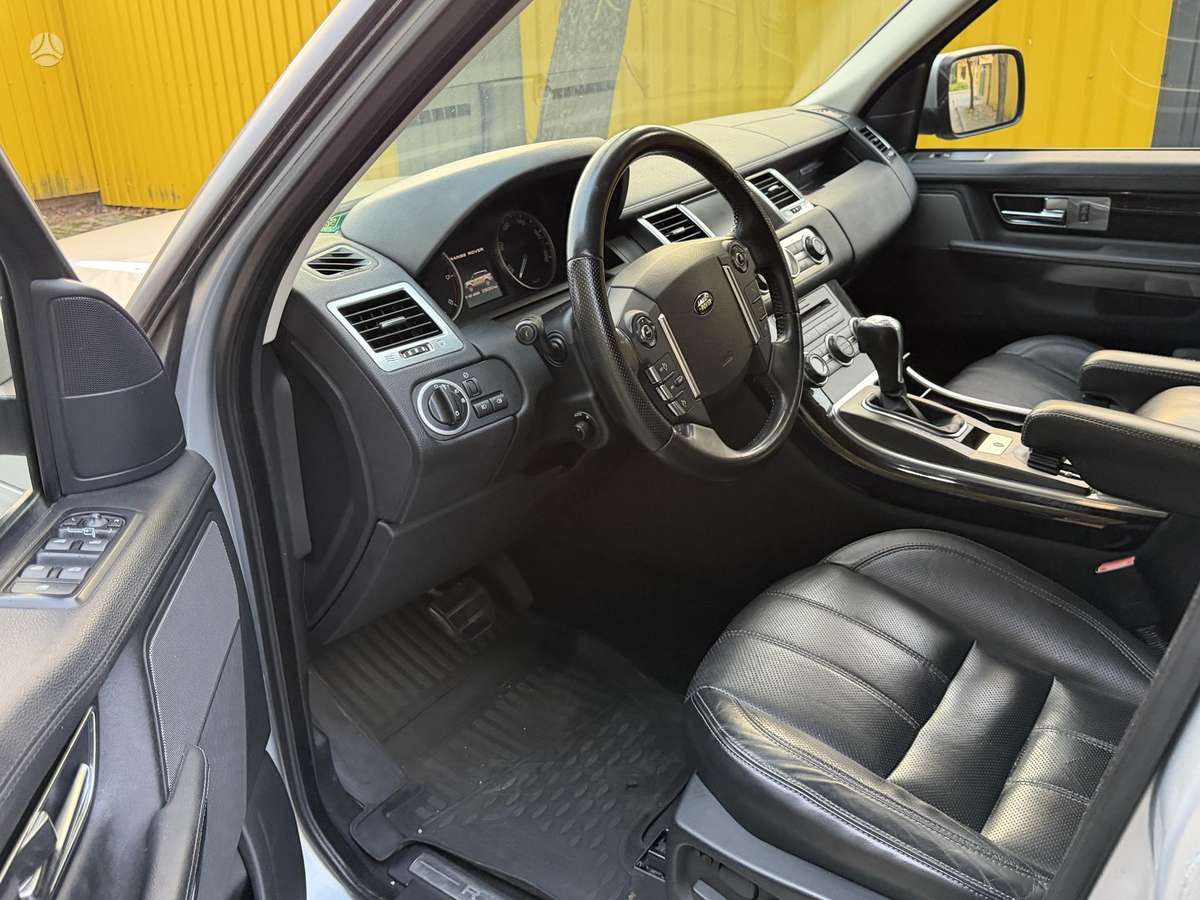 Land Rover 2011 — photo 10