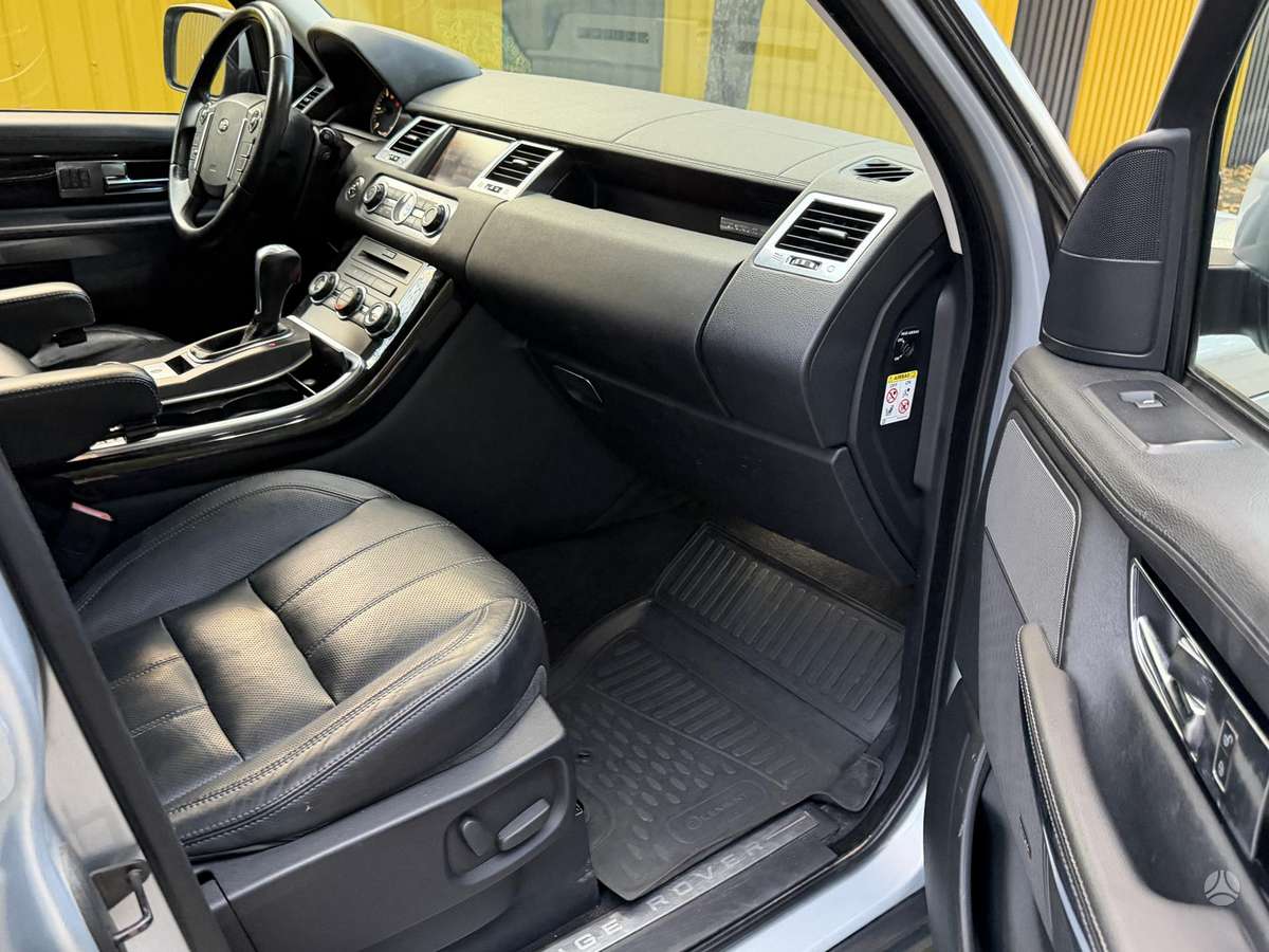 Land Rover 2011 — photo 11