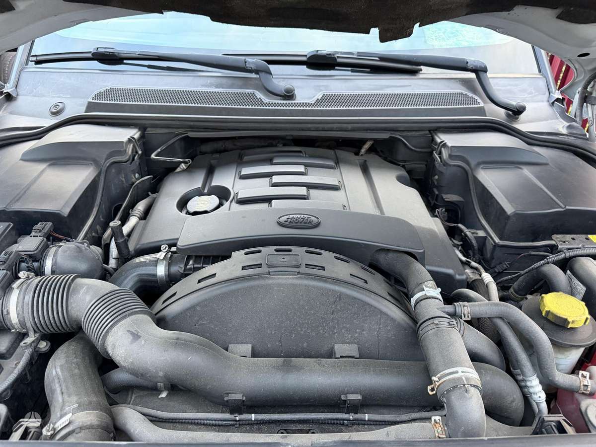 Land Rover 2011 — photo 15