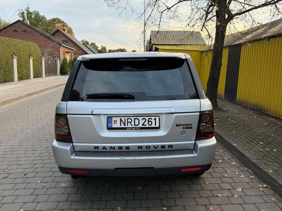 Land Rover 2011 — engine 2993 cm³, 245 HP (180kW)