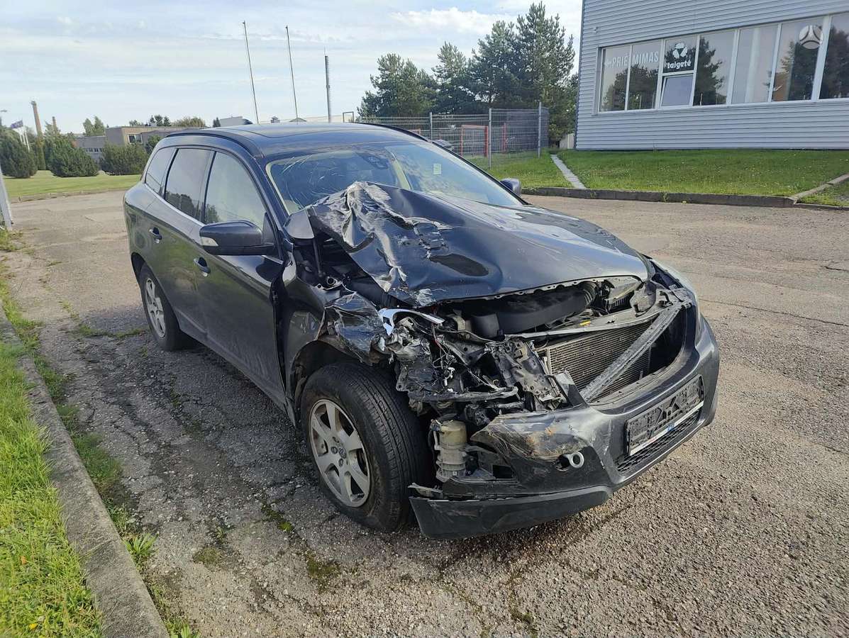 Volvo XC60, 2010