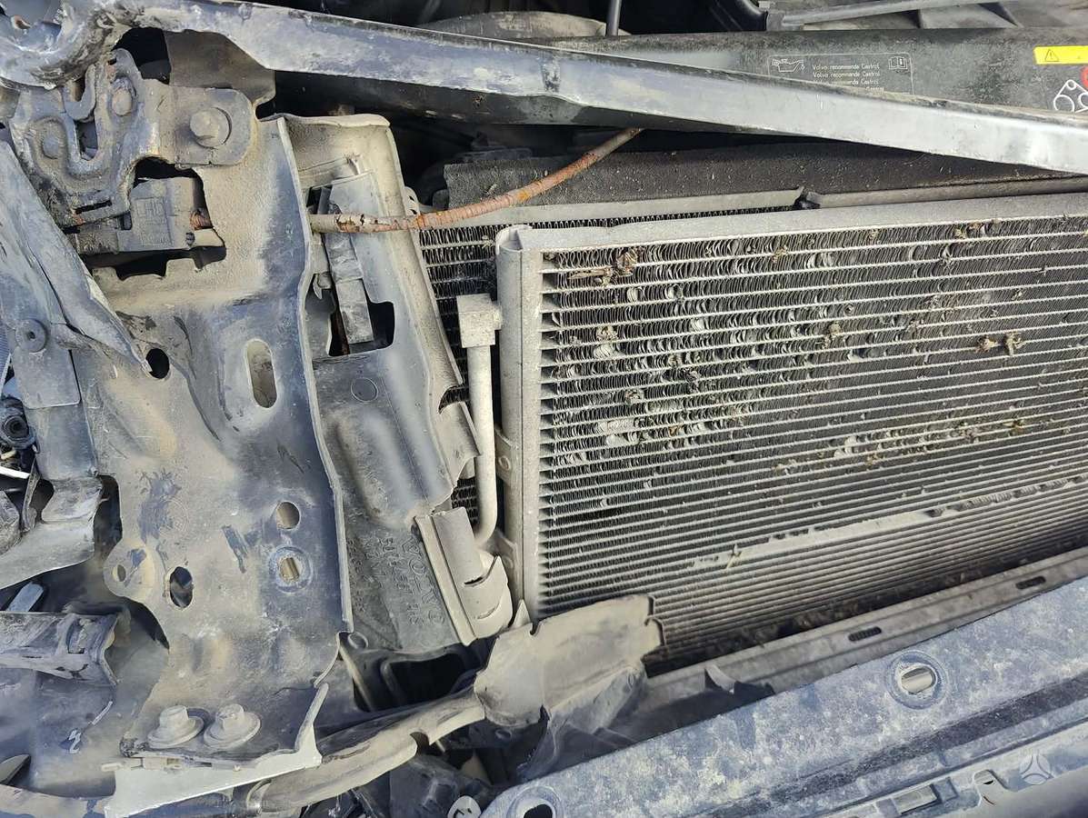 Volvo XC60 2010 — photo 6