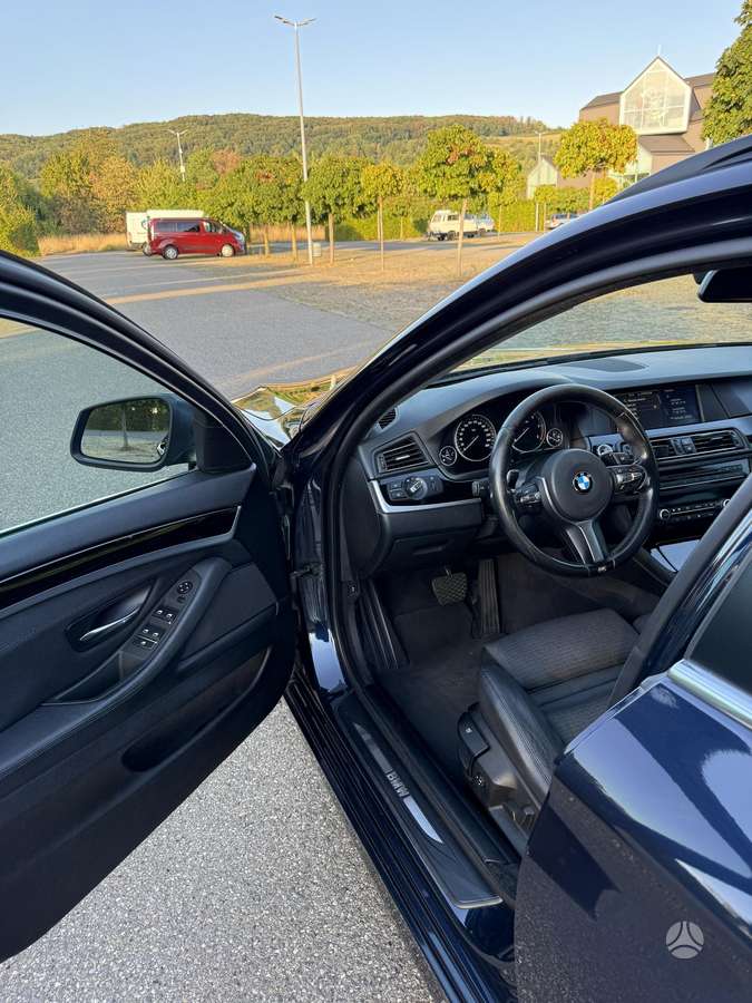 BMW 525 2012 — photo 11