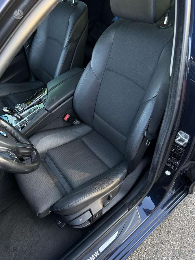 BMW 525 2012 — photo 16