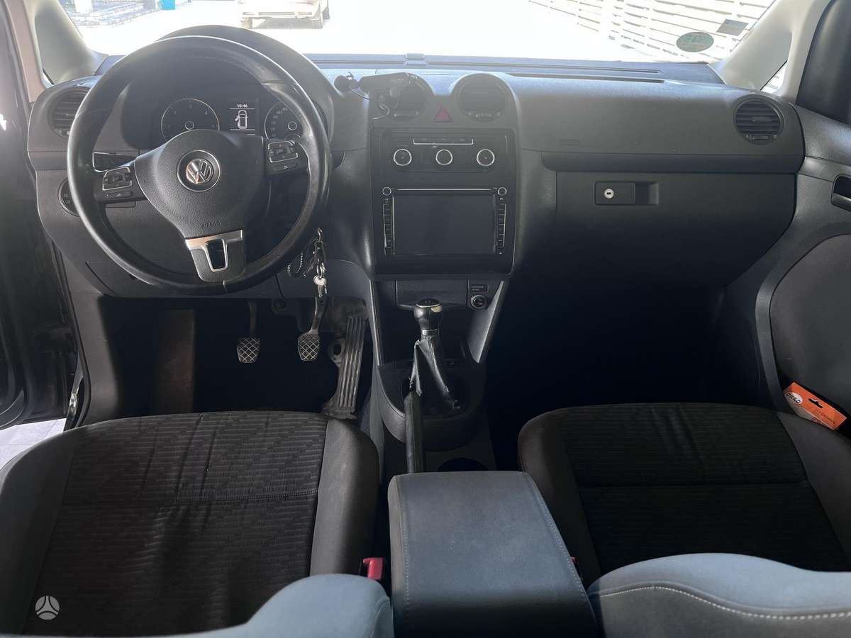 Volkswagen Caddy 2011 — photo 11