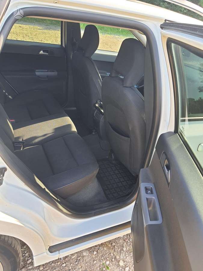 Volvo V50 2011 — photo 9