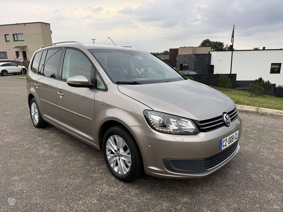 Volkswagen Touran 2013 — photo 10