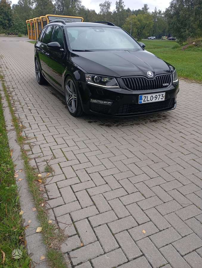 Skoda Octavia 2013 — салон