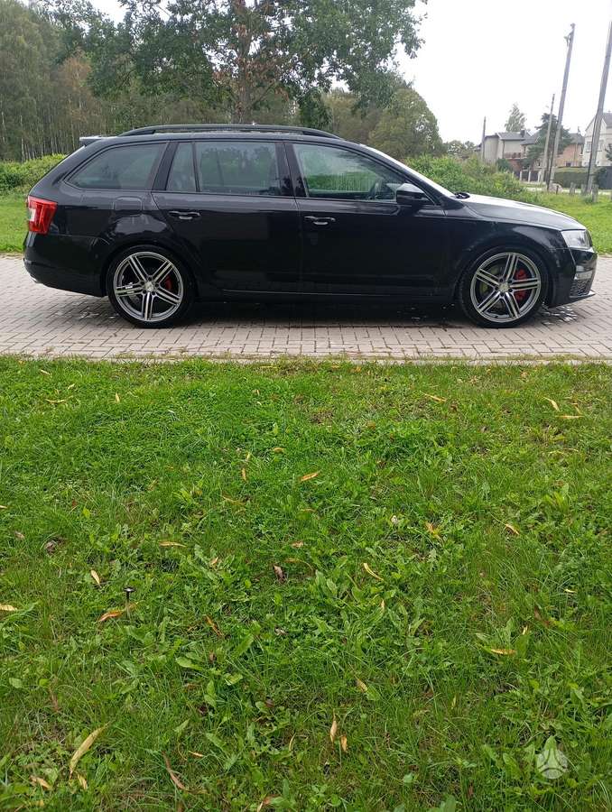 Skoda Octavia 2013 — двигун 1968 cm³, 184 HP (135kW)
