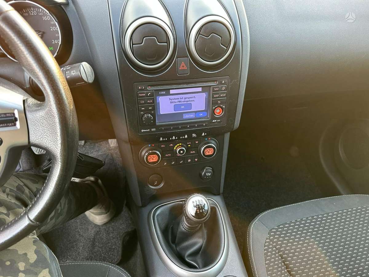 Nissan Qashqai 2010 — photo 13