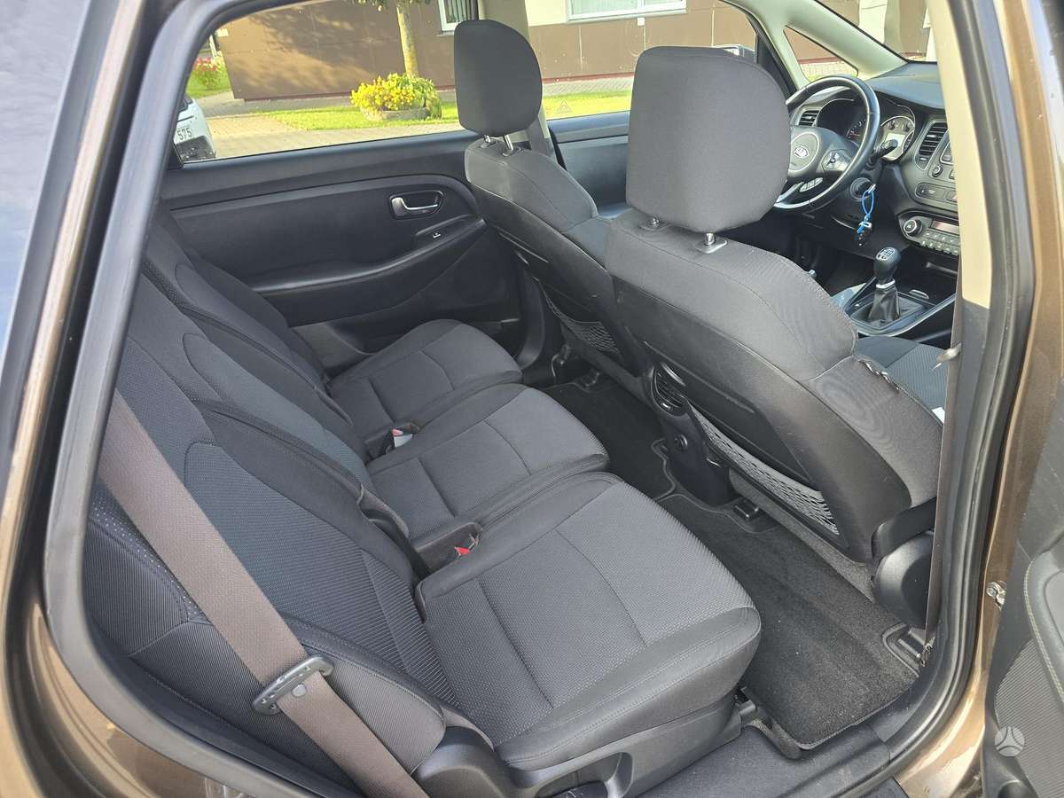 Kia Carens 2014 — photo 15