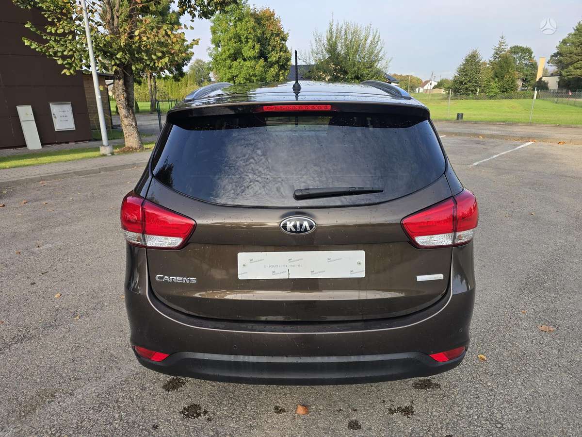 Kia Carens 2014 — photo 9