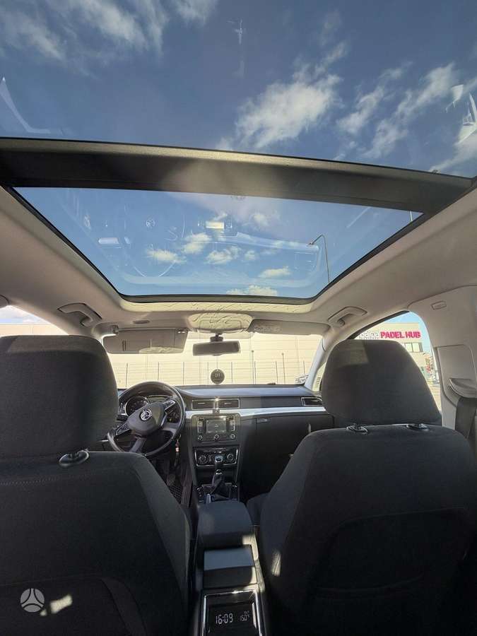 Skoda Superb 2015 — photo 10