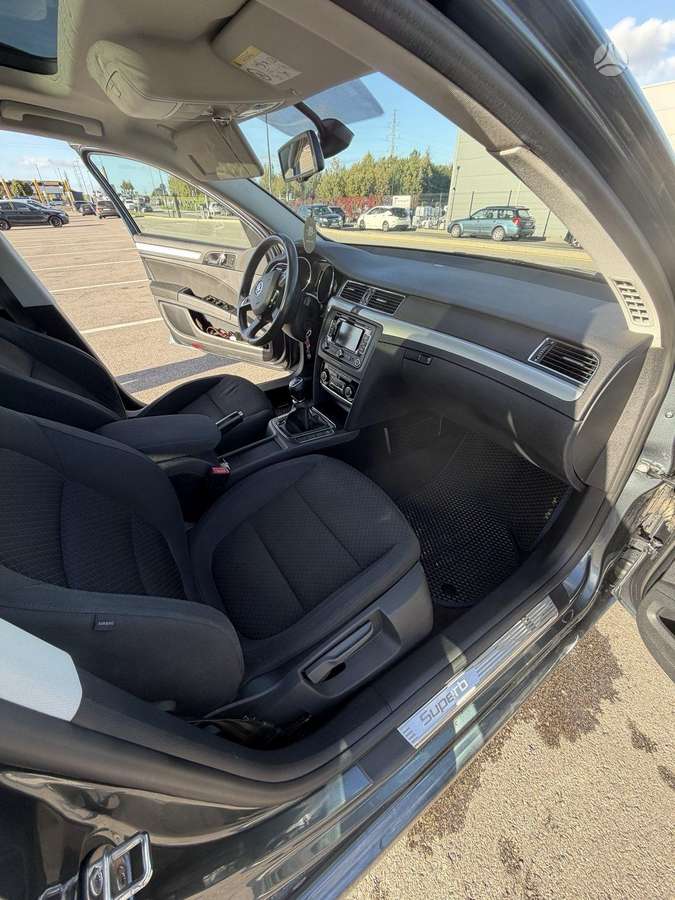 Skoda Superb 2015 — photo 11