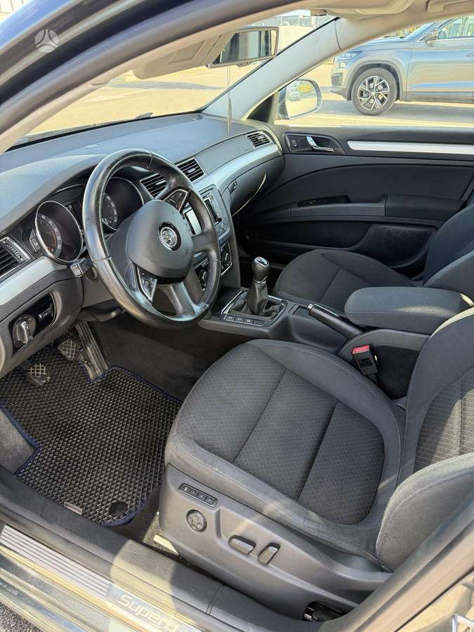 Skoda Superb 2015 — photo 9