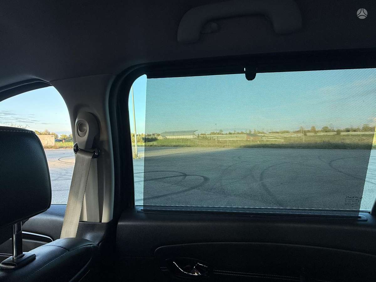 Renault Scenic 2015 — photo 18