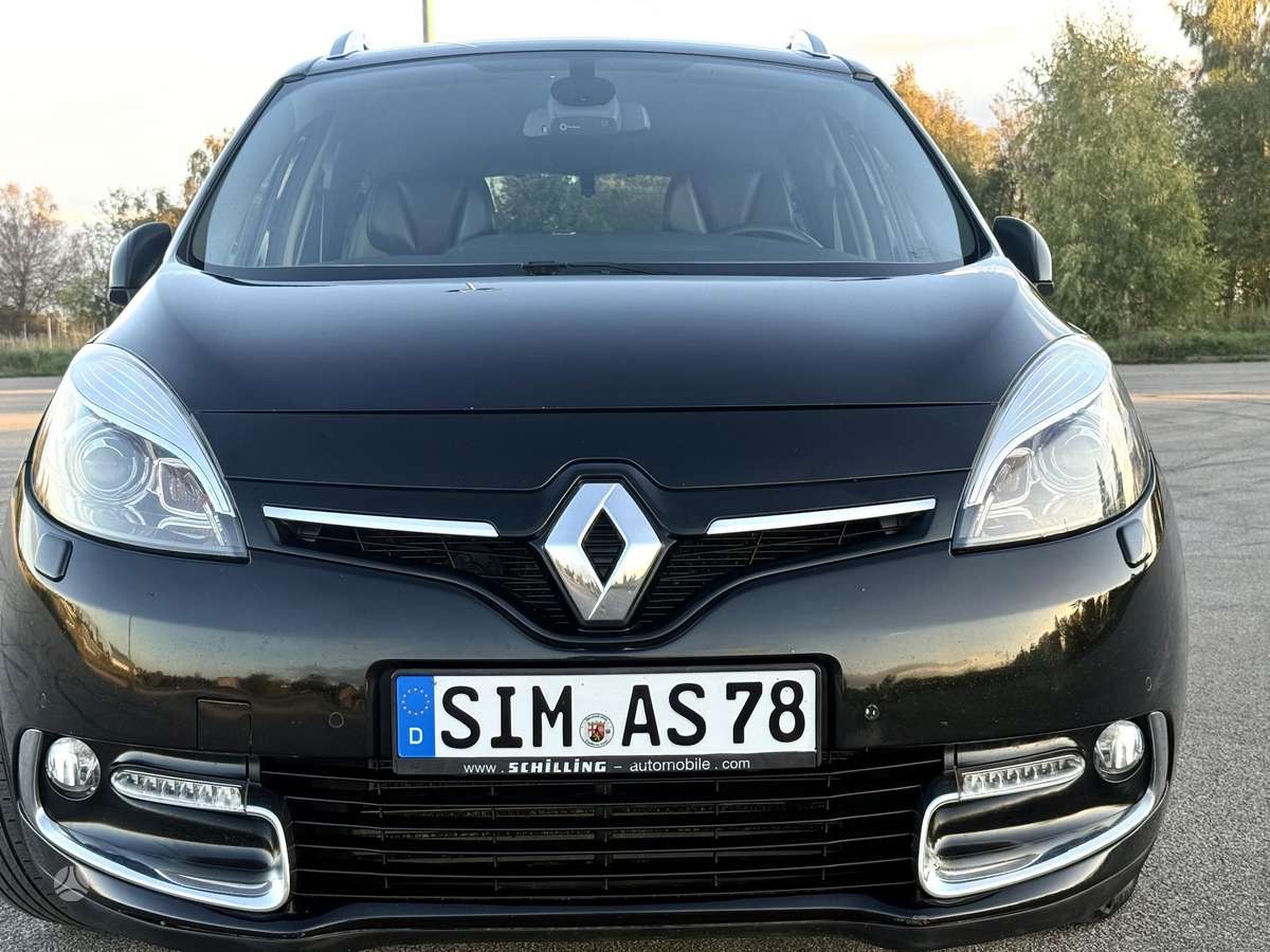 Renault Scenic 2015 — rear view