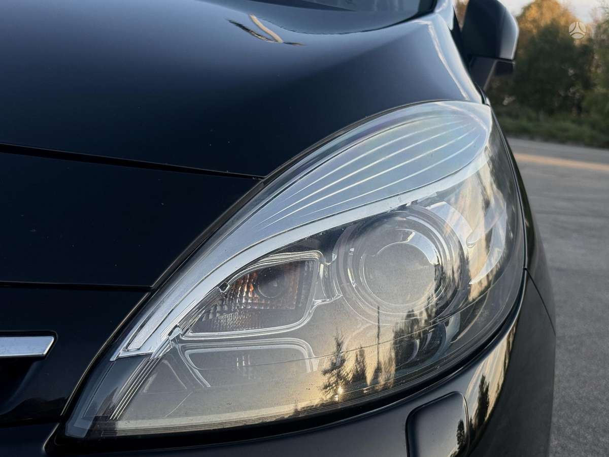 Renault Scenic 2015 — photo 20