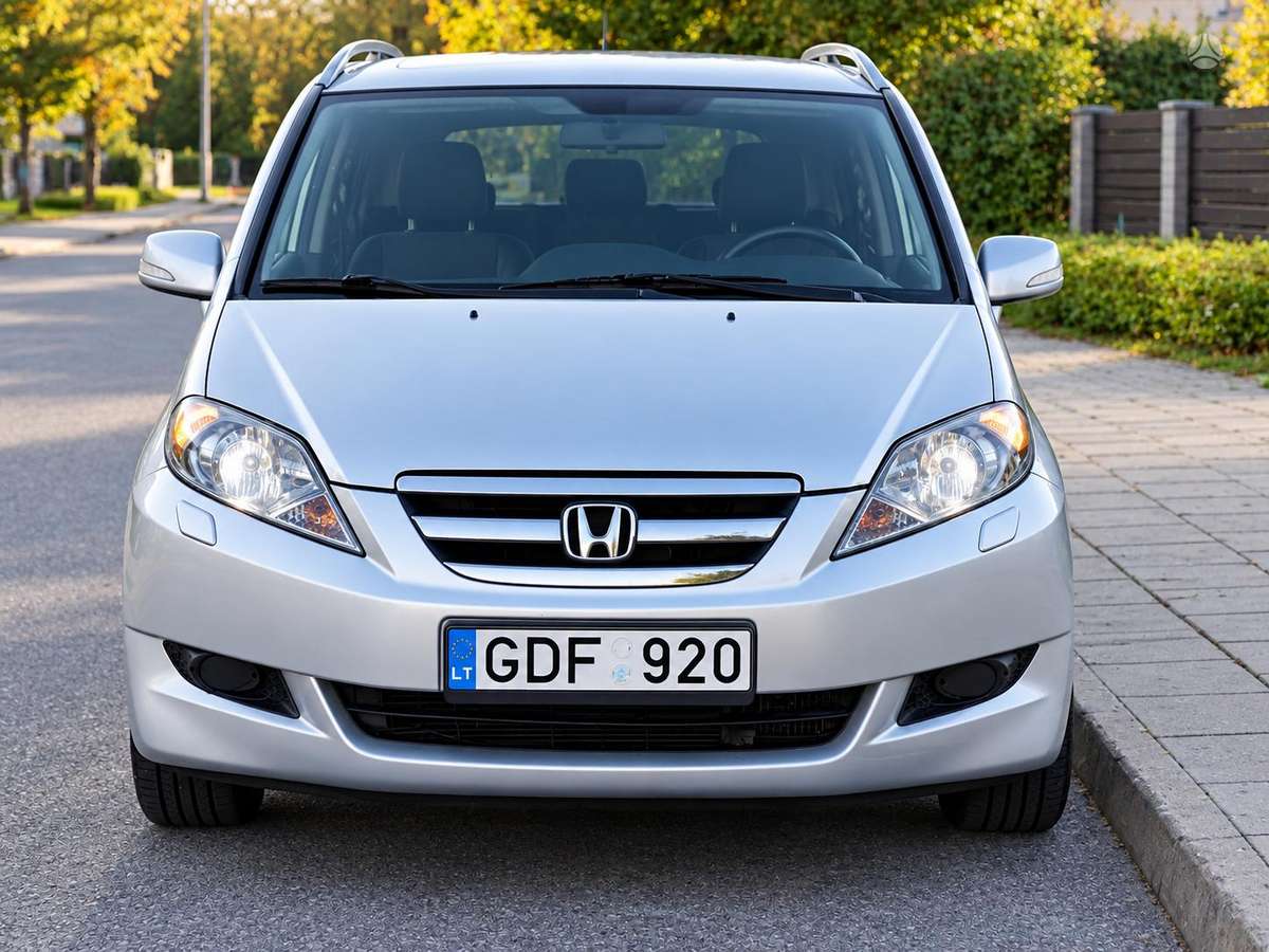 Honda FR-V 2009 — engine 2204 cm³, 140 HP (103kW)
