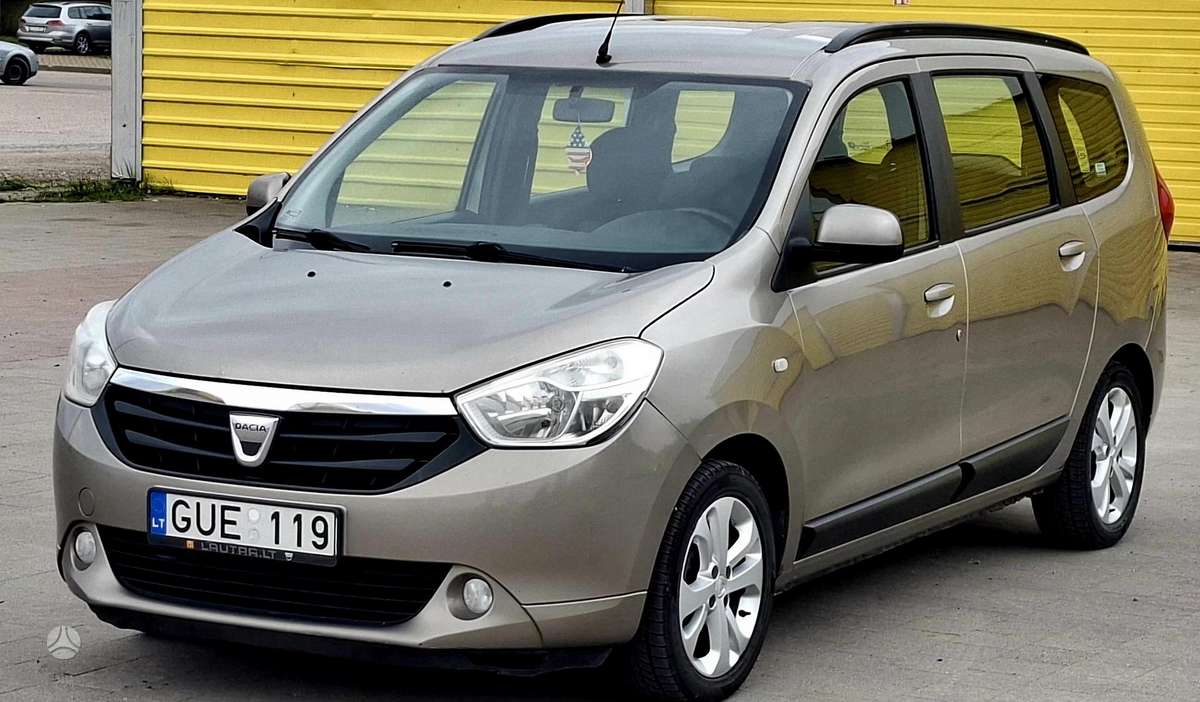 Dacia Lodgy 2013 — салон