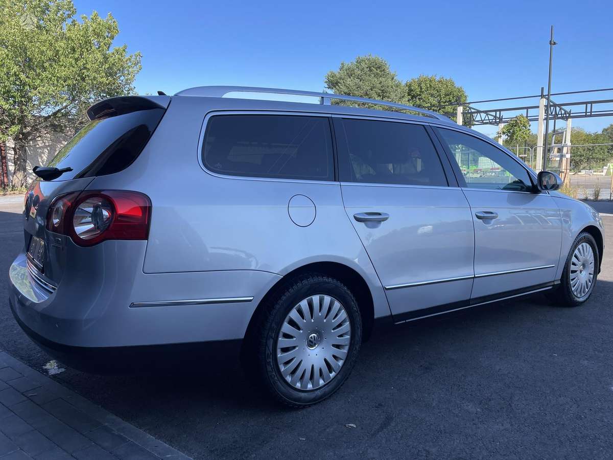 Volkswagen Passat 2010 — photo 7