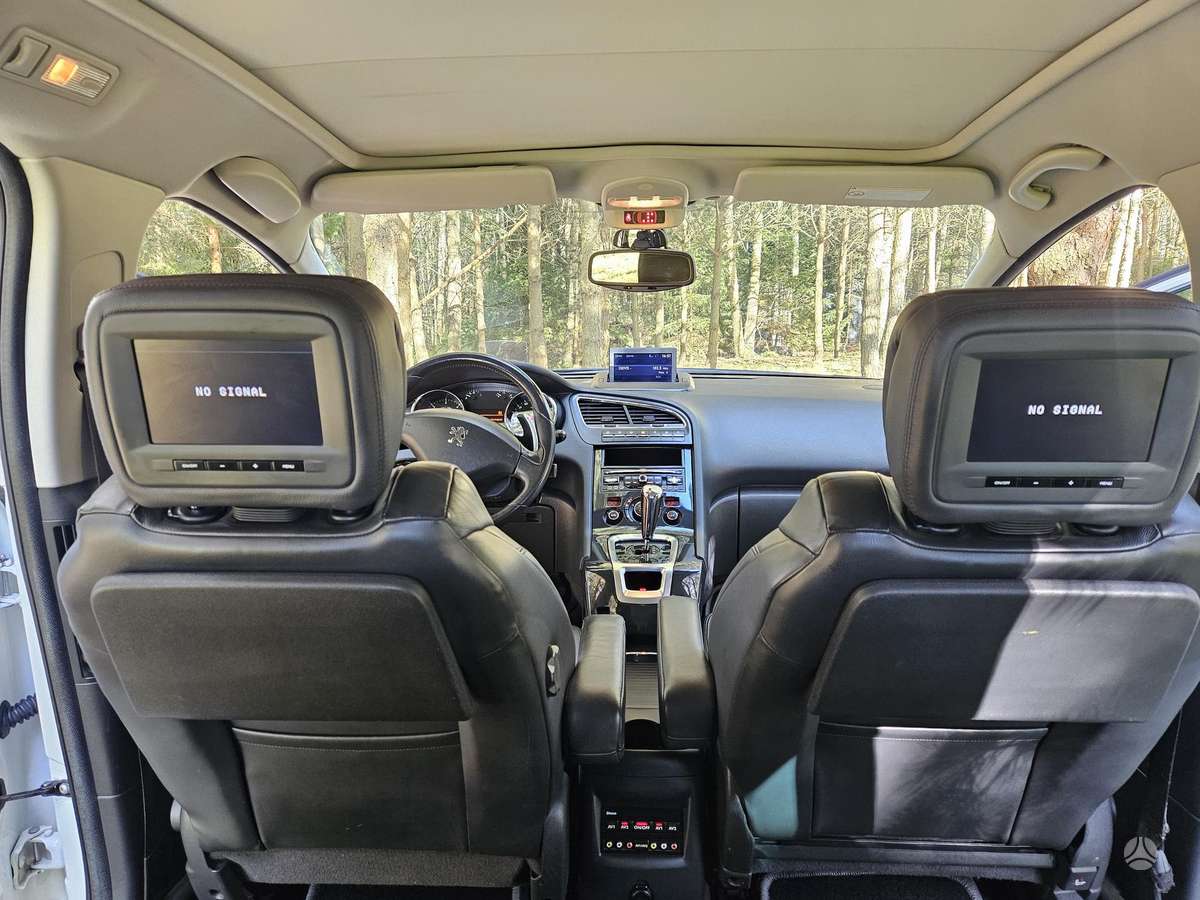 Peugeot 5008 2009 — photo 22