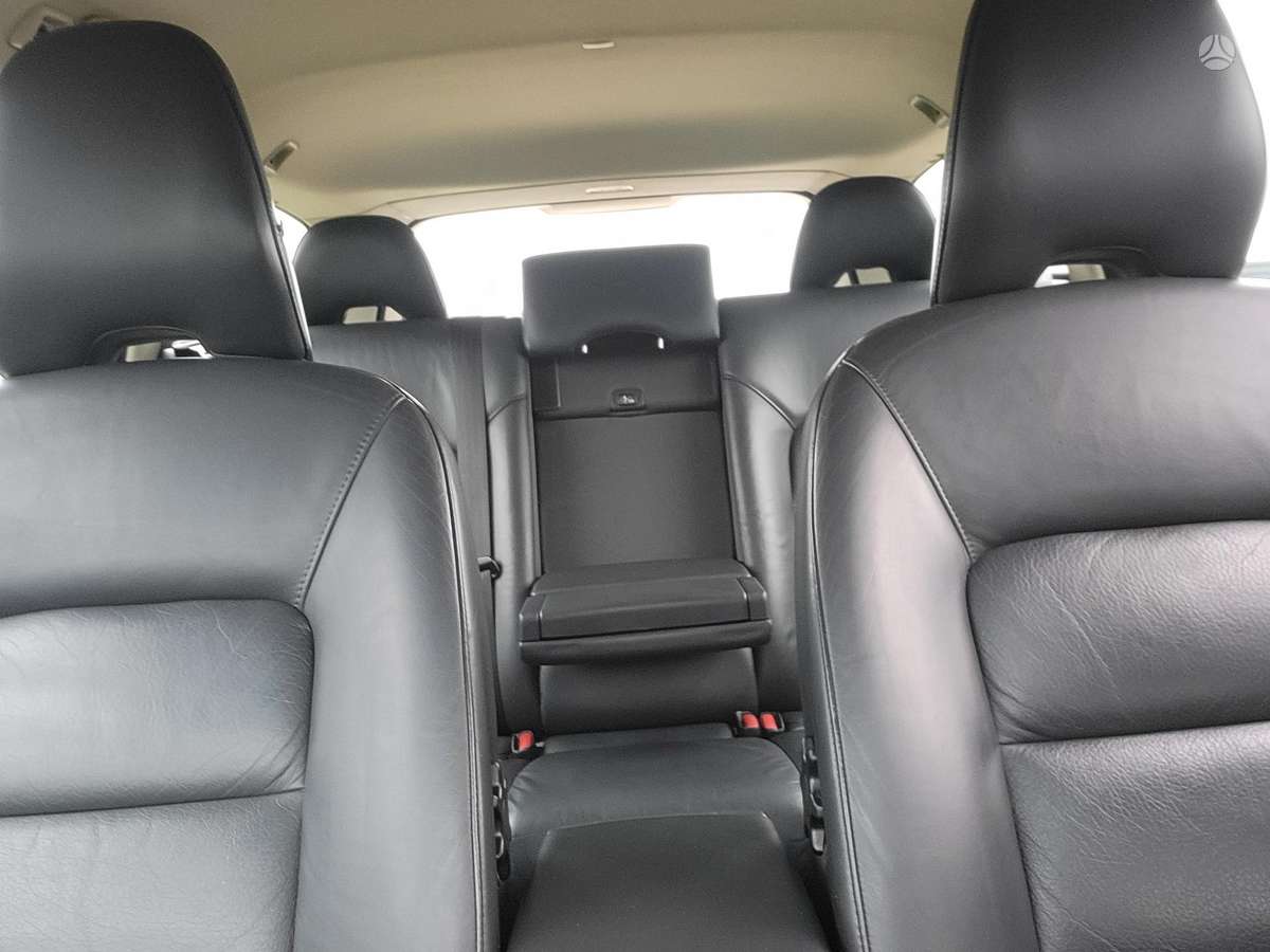 Volvo V70 2009 — photo 19