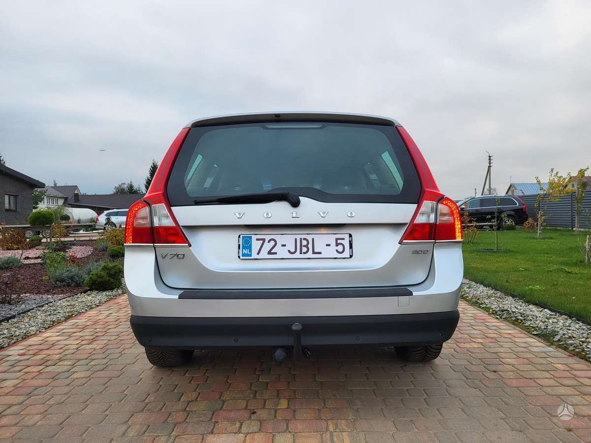 Volvo V70 2009 — photo 6