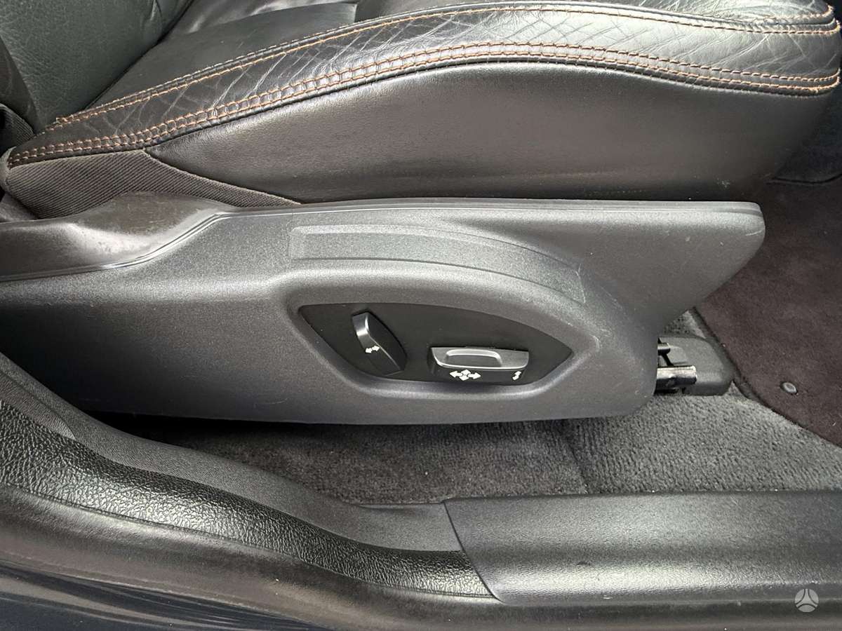 Volvo XC60 2009 — photo 26