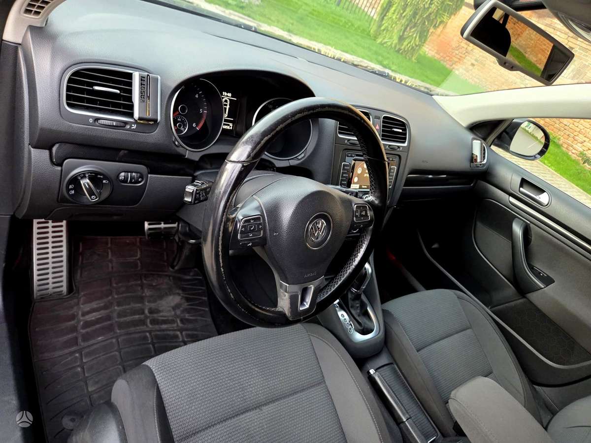 Volkswagen Golf 2011 — photo 19