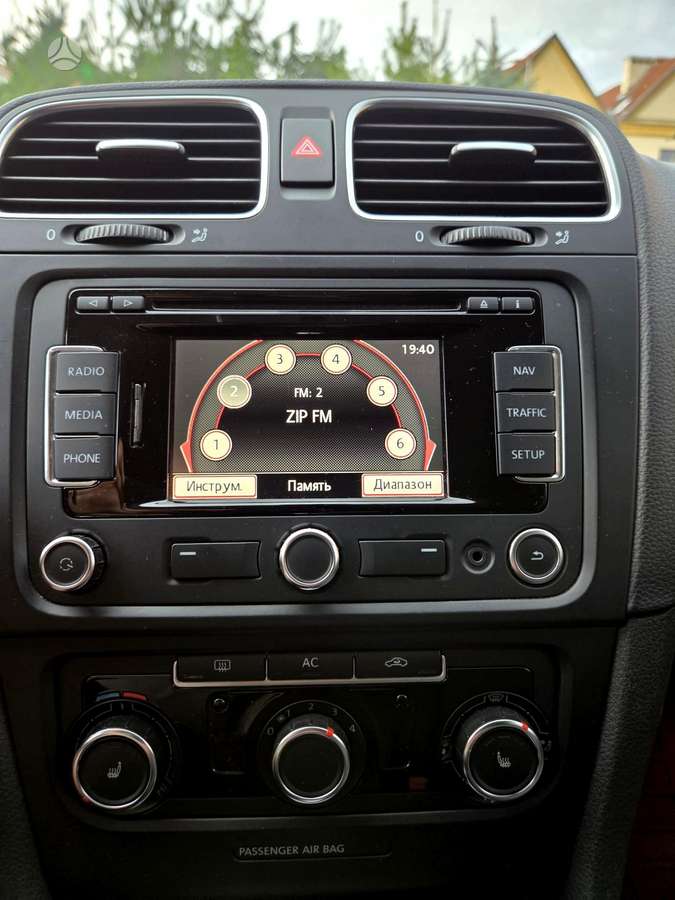 Volkswagen Golf 2011 — photo 22