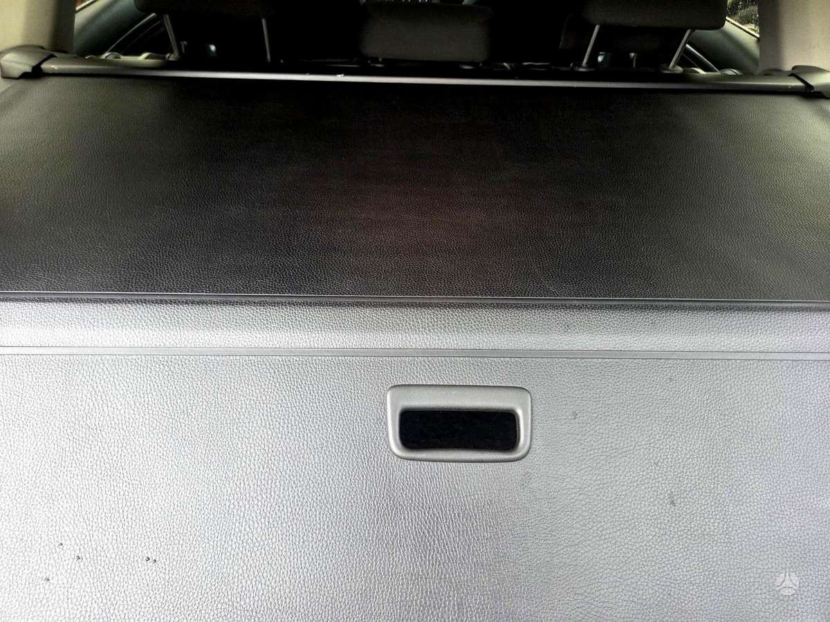Volkswagen Golf 2011 — photo 27