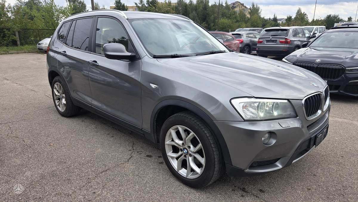 BMW X3 2011 — вигляд ззаду