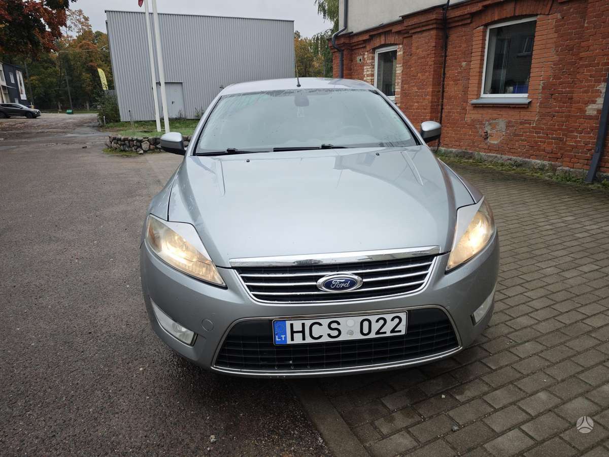 Ford Mondeo 2008 — rear view