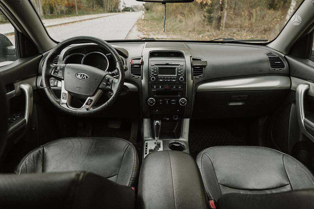 Kia Sorento 2011 — photo 12