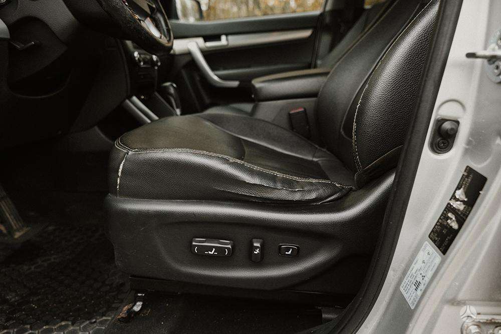 Kia Sorento 2011 — photo 18