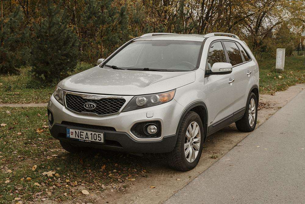 Kia Sorento 2011 — engine 2199 cm³, 197 HP (145kW)