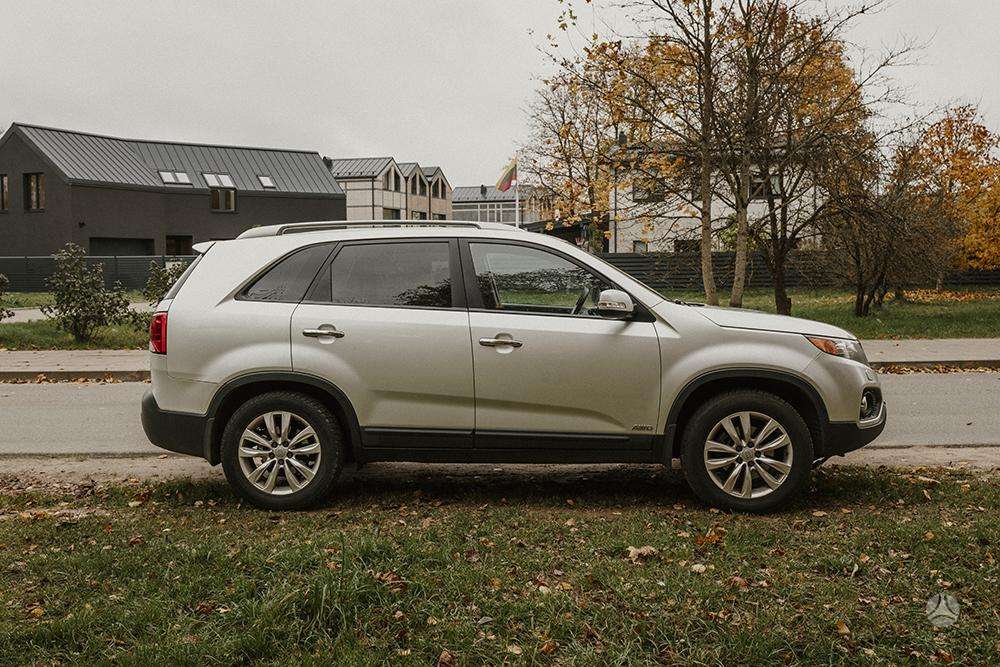 Kia Sorento 2011 — photo 6