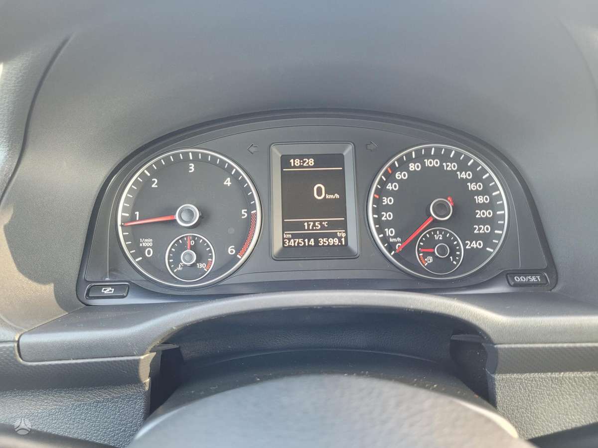Volkswagen Caddy 2011 — photo 8