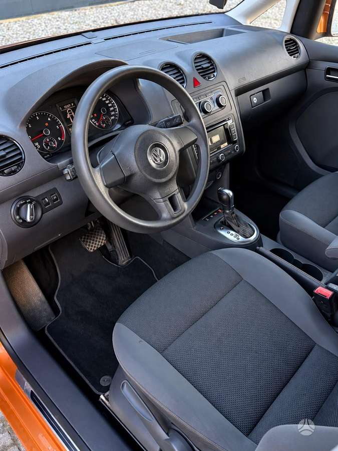 Volkswagen Caddy 2013 — photo 8