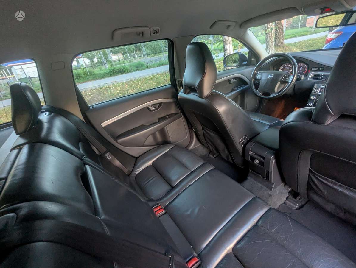 Volvo V70 2008 — photo 11