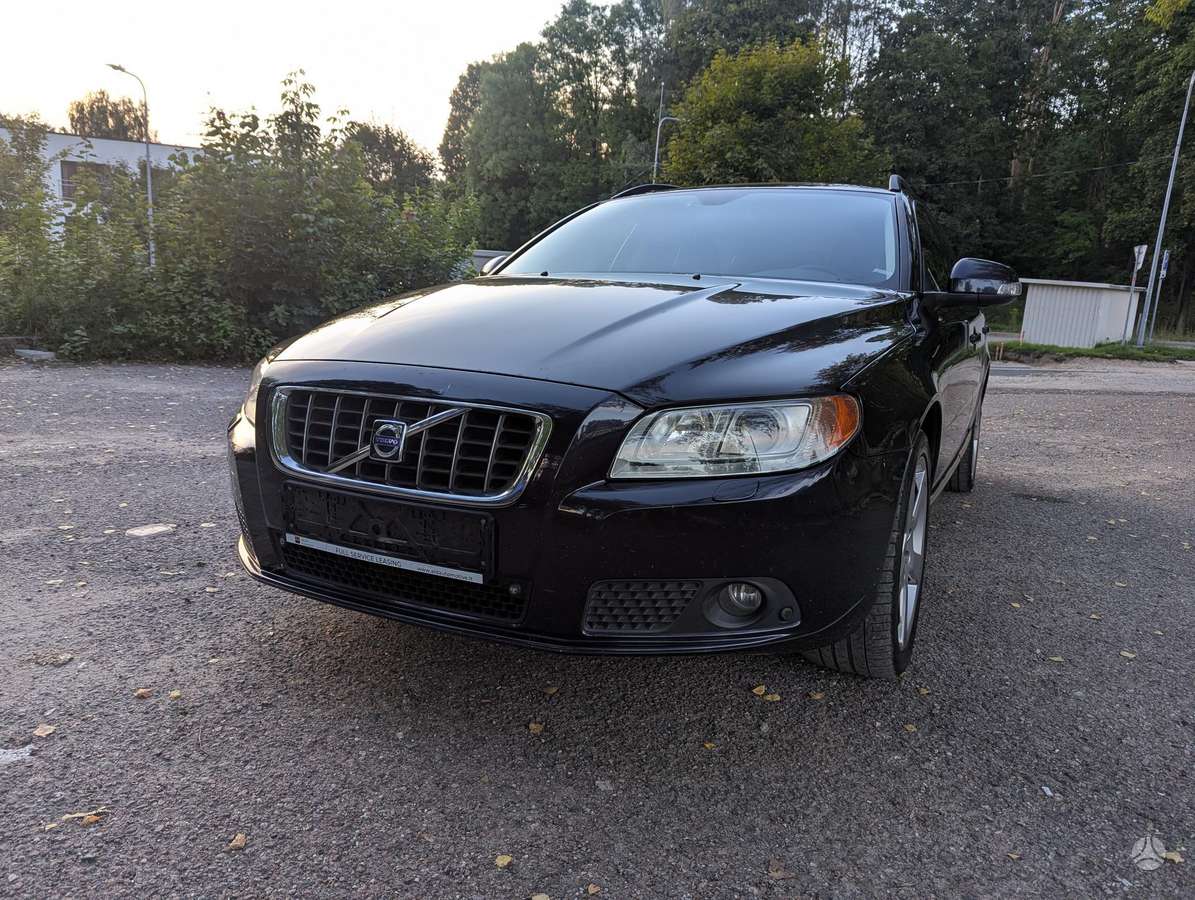 Volvo V70 2008 — engine 2400 cm³, 163 HP (120kW)