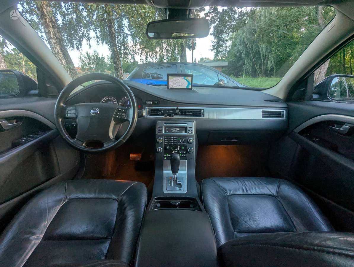 Volvo V70 2008 — photo 8
