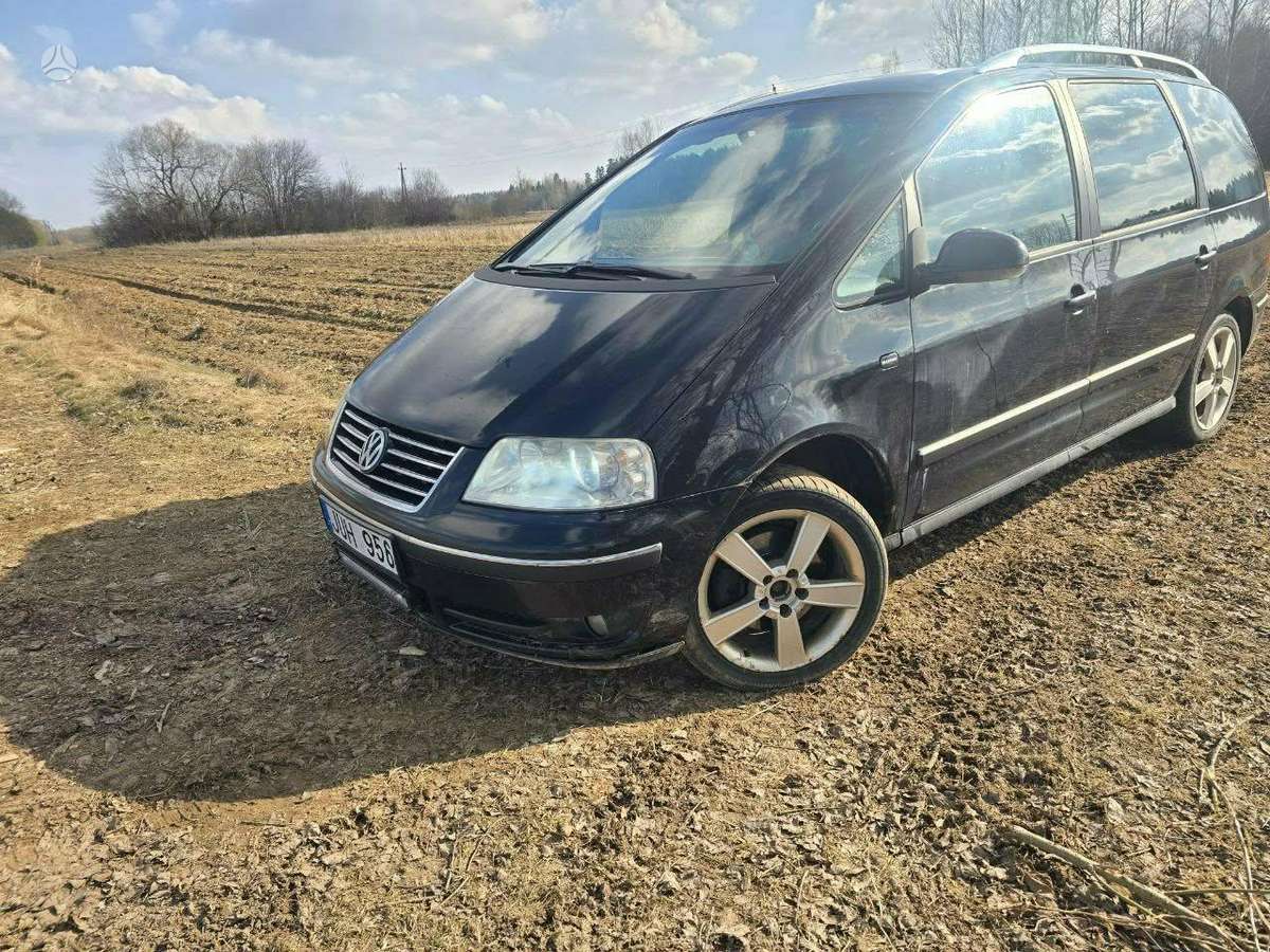 Volkswagen Sharan 2006 — вигляд ззаду