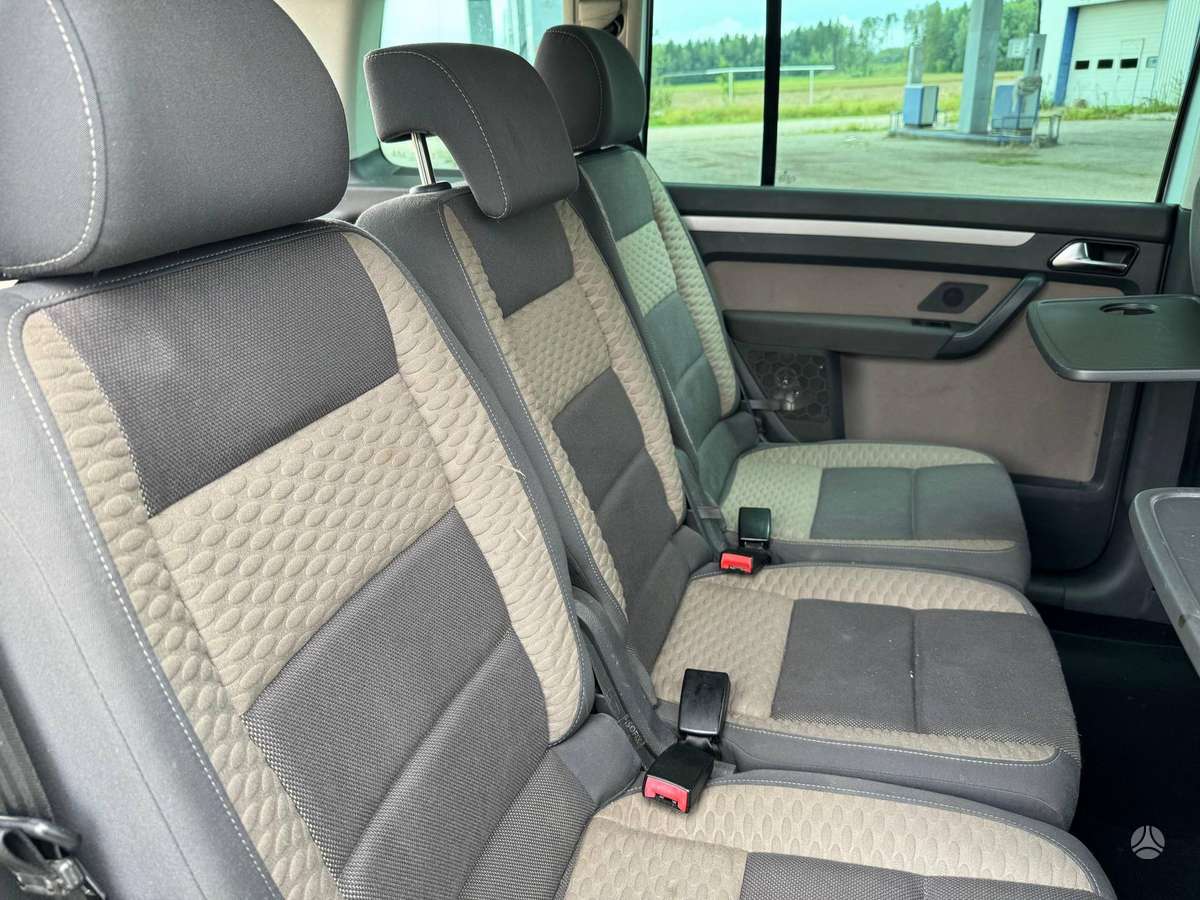 Volkswagen Touran 2007 — photo 11