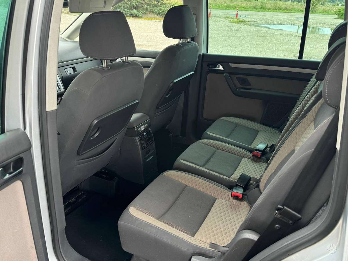 Volkswagen Touran 2007 — photo 13