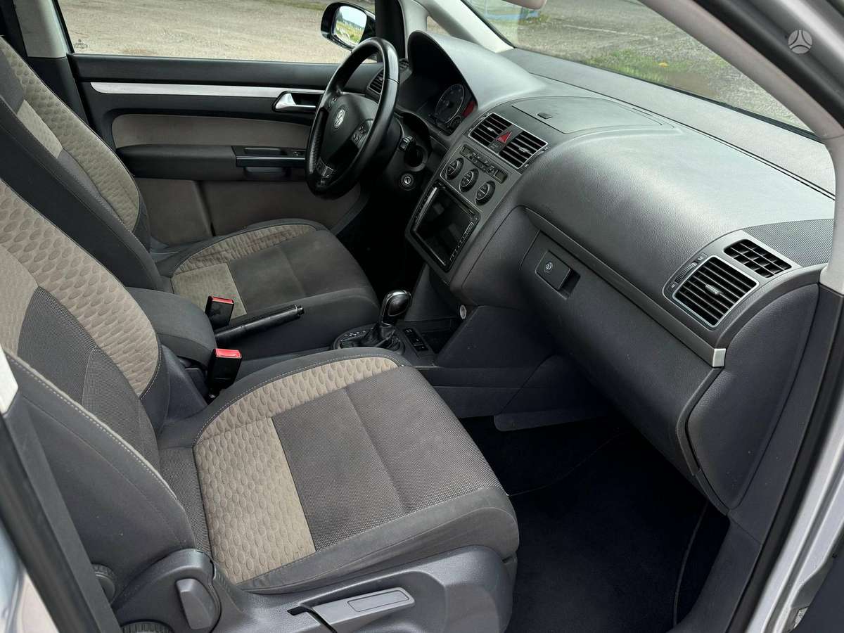 Volkswagen Touran 2007 — photo 14