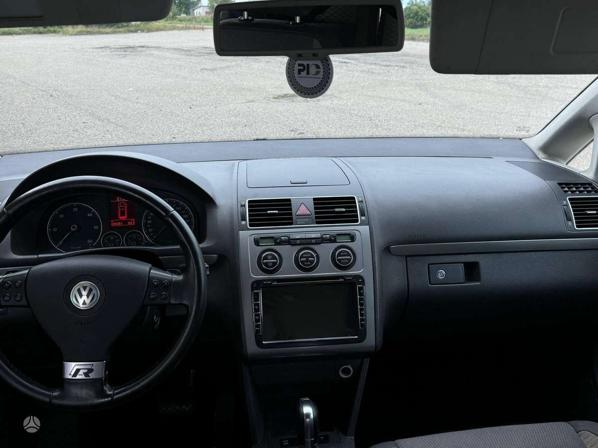 Volkswagen Touran 2007 — photo 19