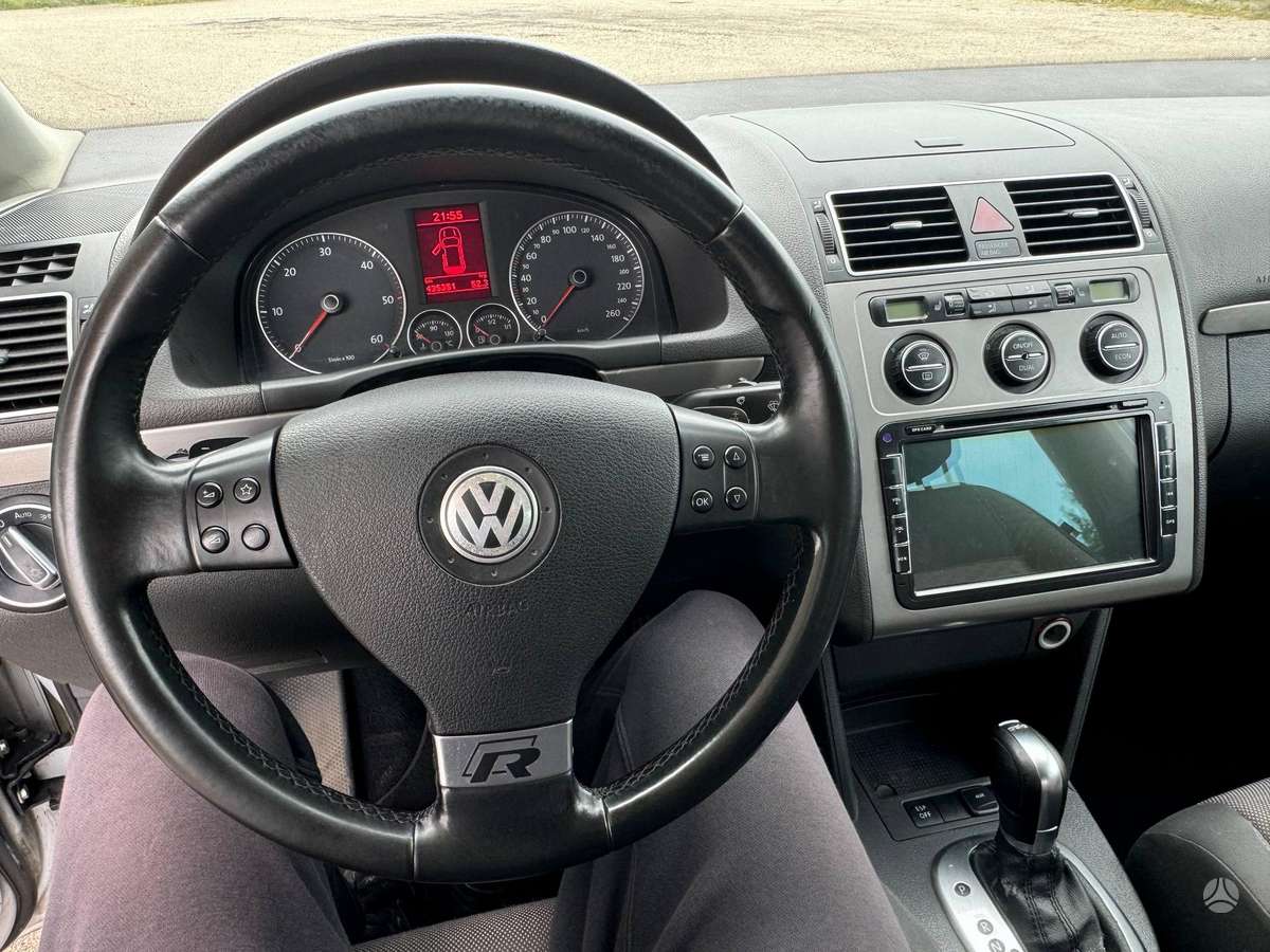 Volkswagen Touran 2007 — photo 20