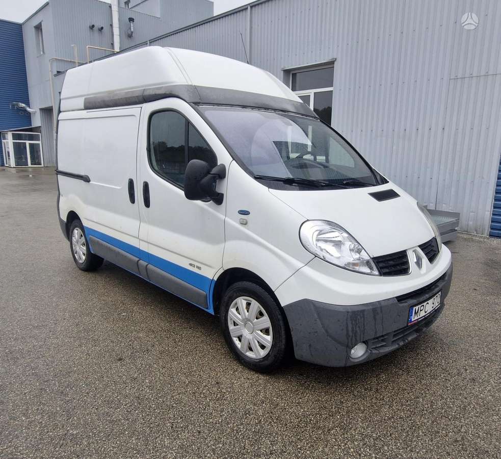 Renault Trafic 2014 — photo 10